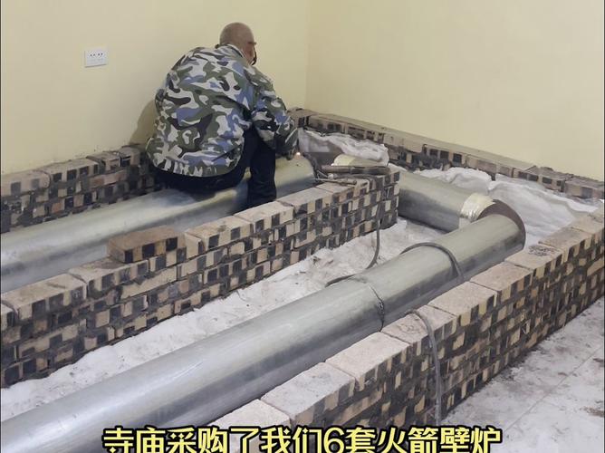 壁炉室外烟囱安装图片(壁炉烟囱怎么安装)